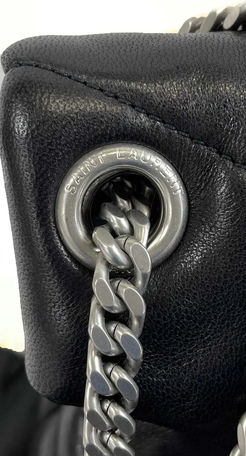 Saint Laurent - Excellent - Loulou Puffer Small - Black / Silver Shoulder Bag